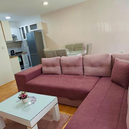 Apartman Lara ピロト エクステリア 写真