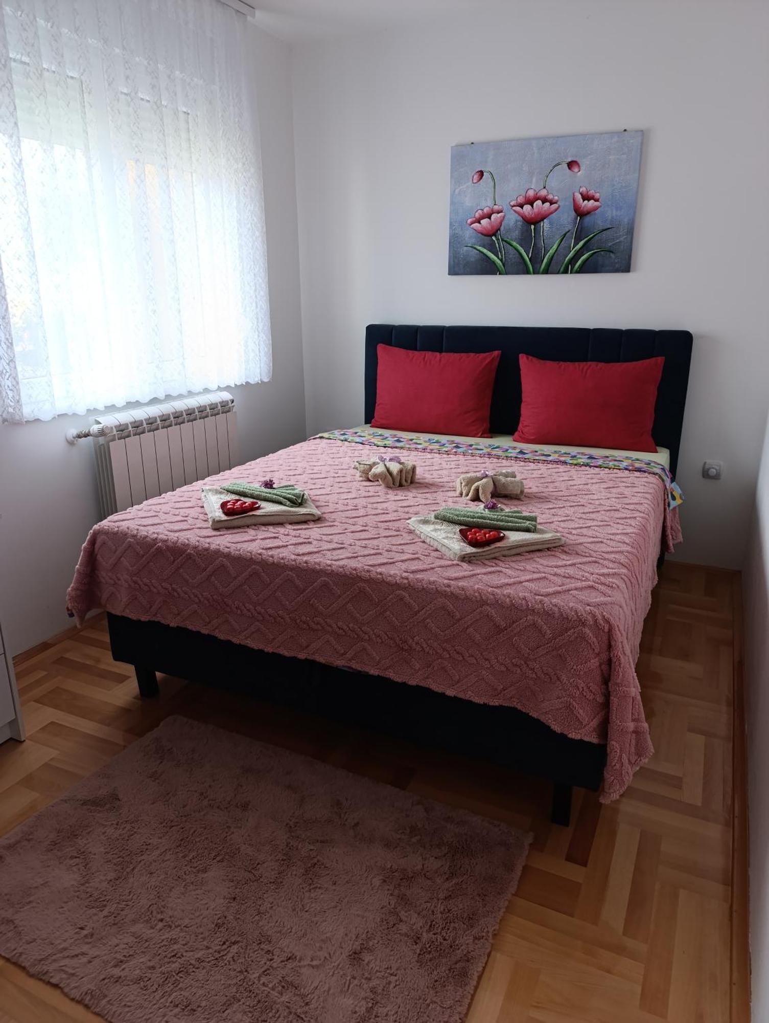 Apartman Lara ピロト エクステリア 写真