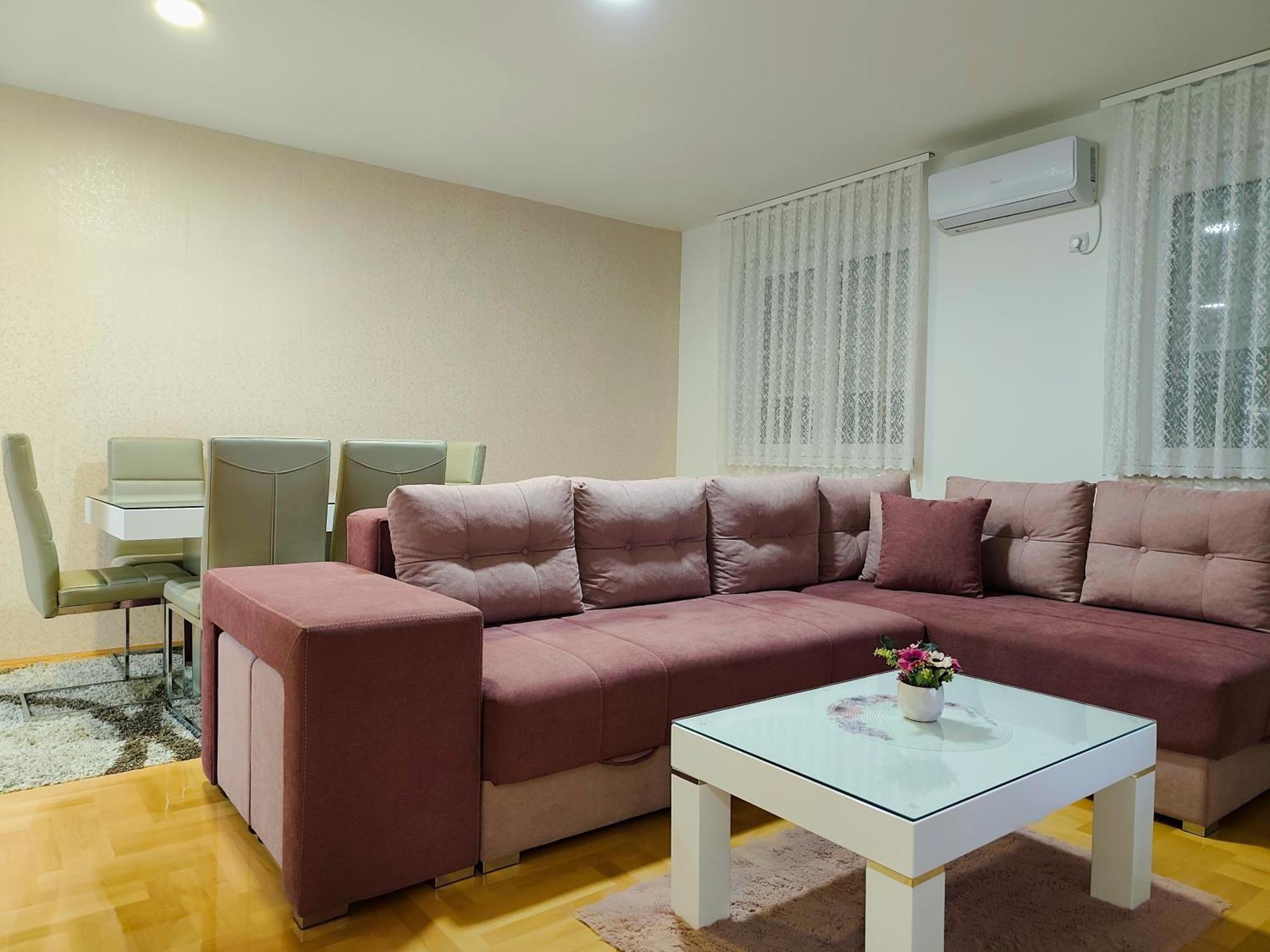 Apartman Lara ピロト エクステリア 写真